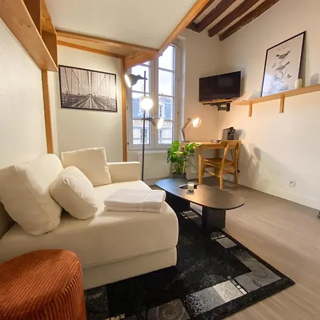 Apartment Ares Caen